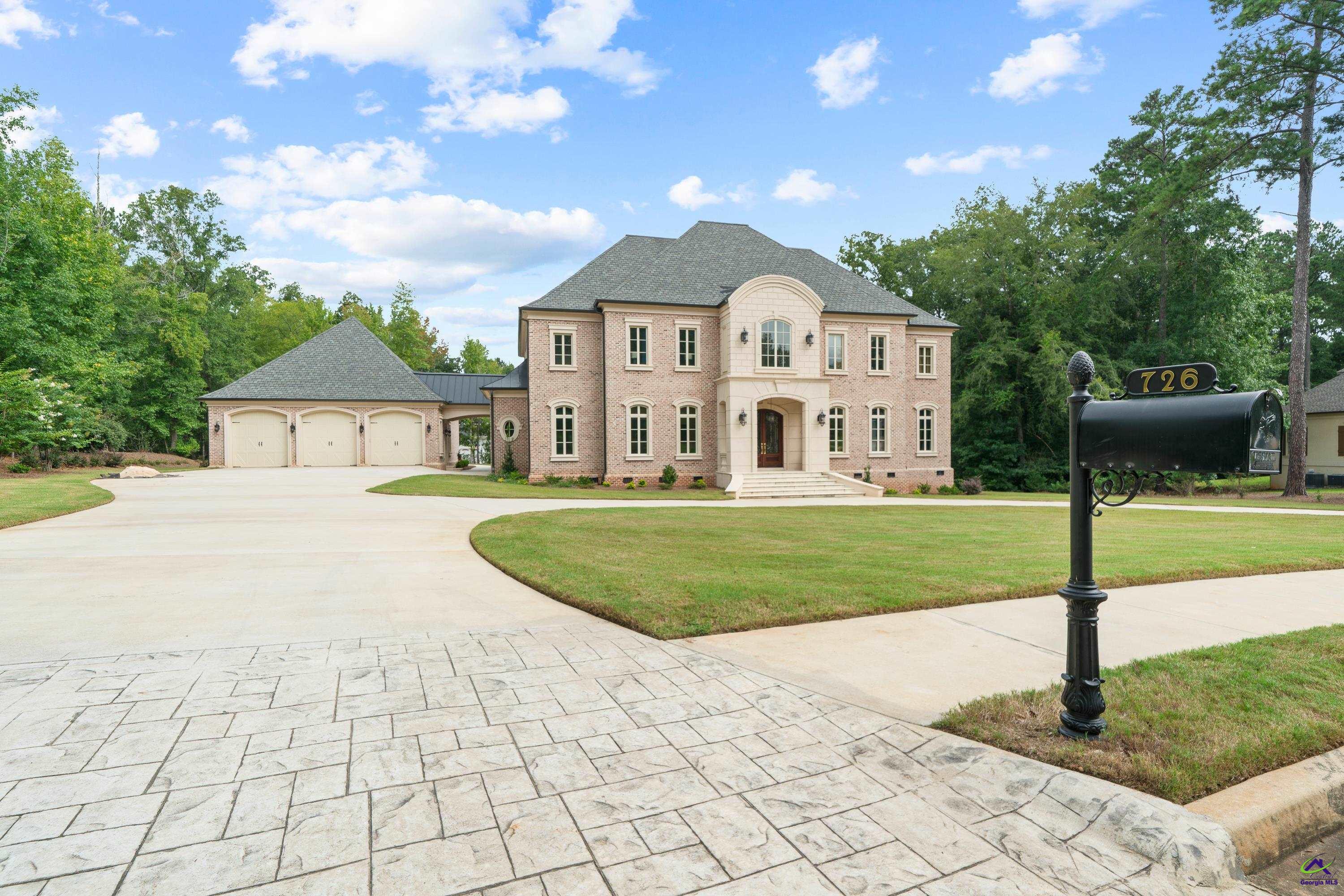 726 Dunblane Drive