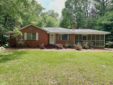 861/869 N Hwy 87 Cochran GA 31014