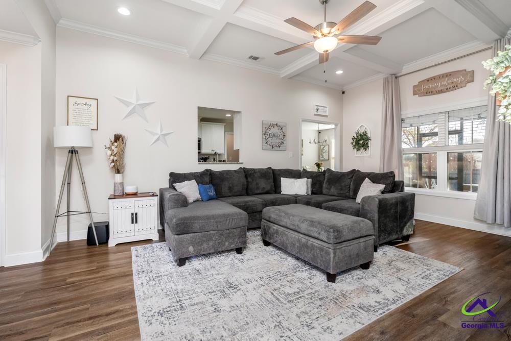 611 Broderick Circle