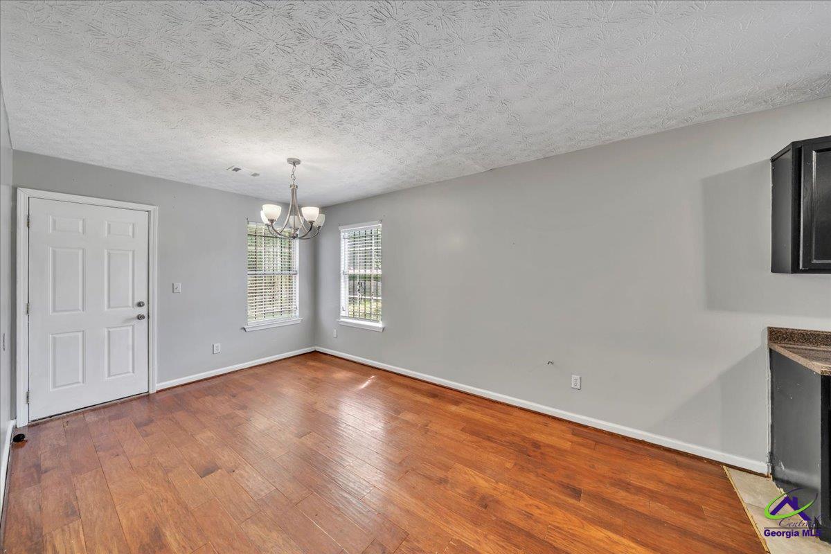 201 Apple Valley Road