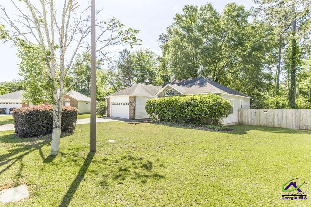 111 Englewood Court