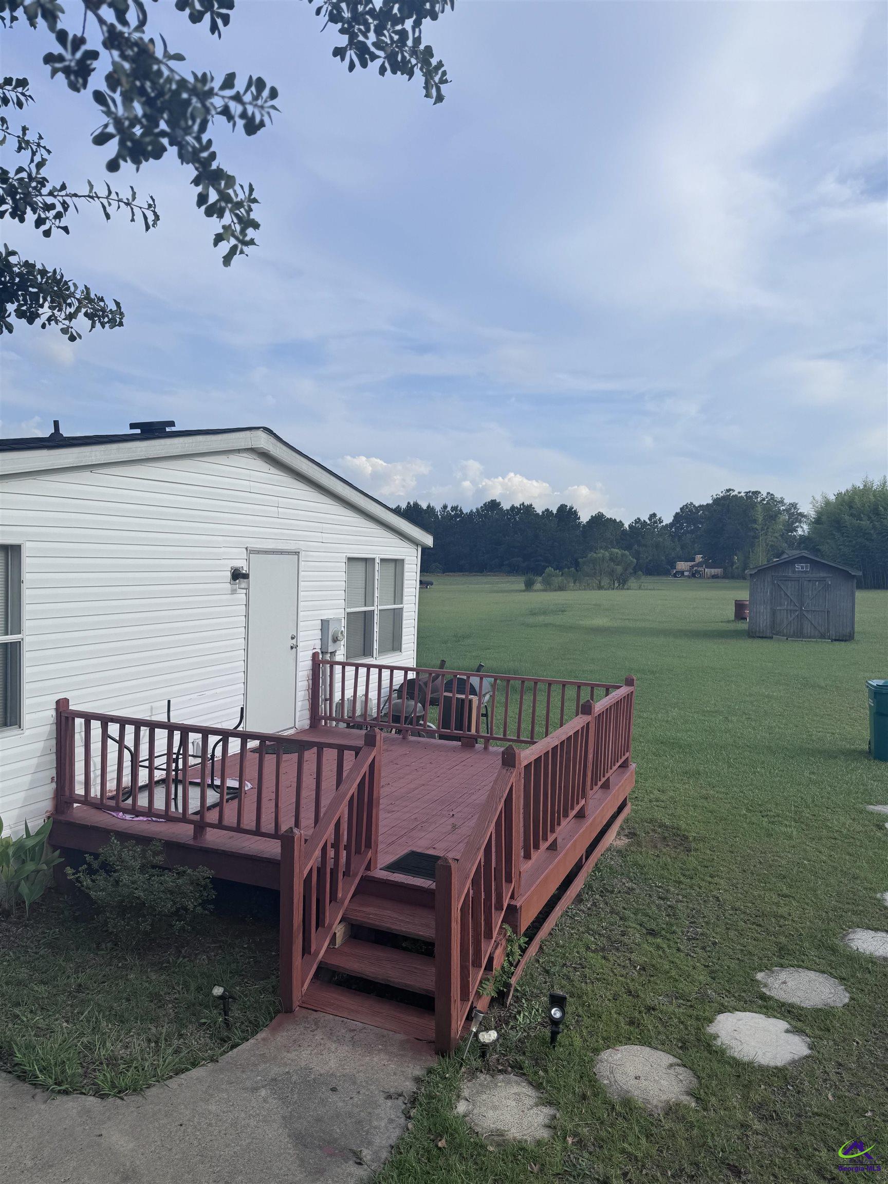 106 Crabapple Lane