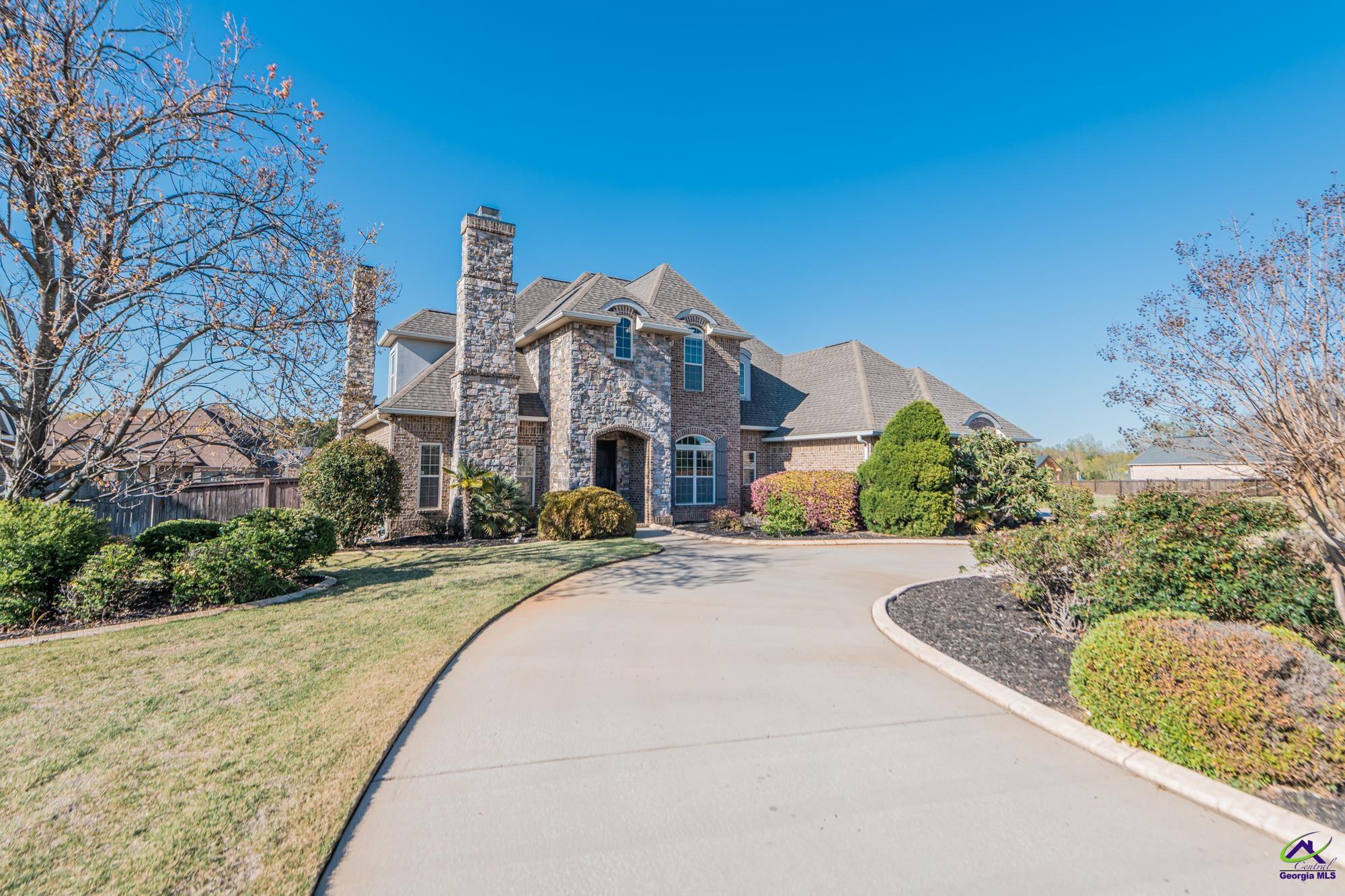 103 Vanguard Ct