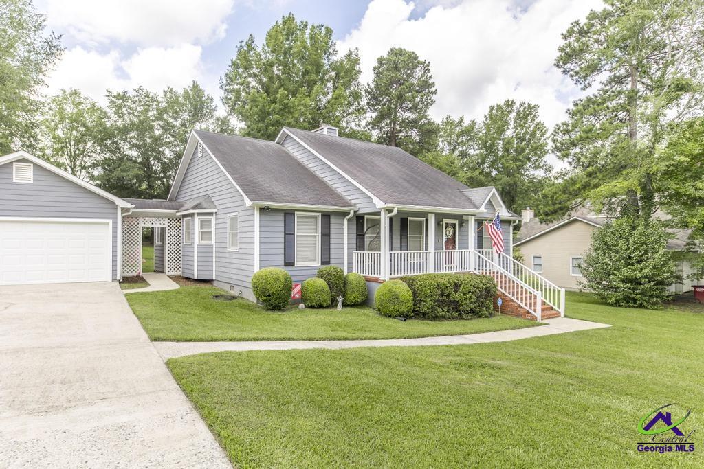 632 Chastain Place