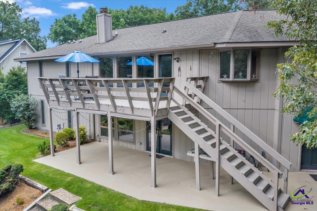 200 Oak Forest Lane
