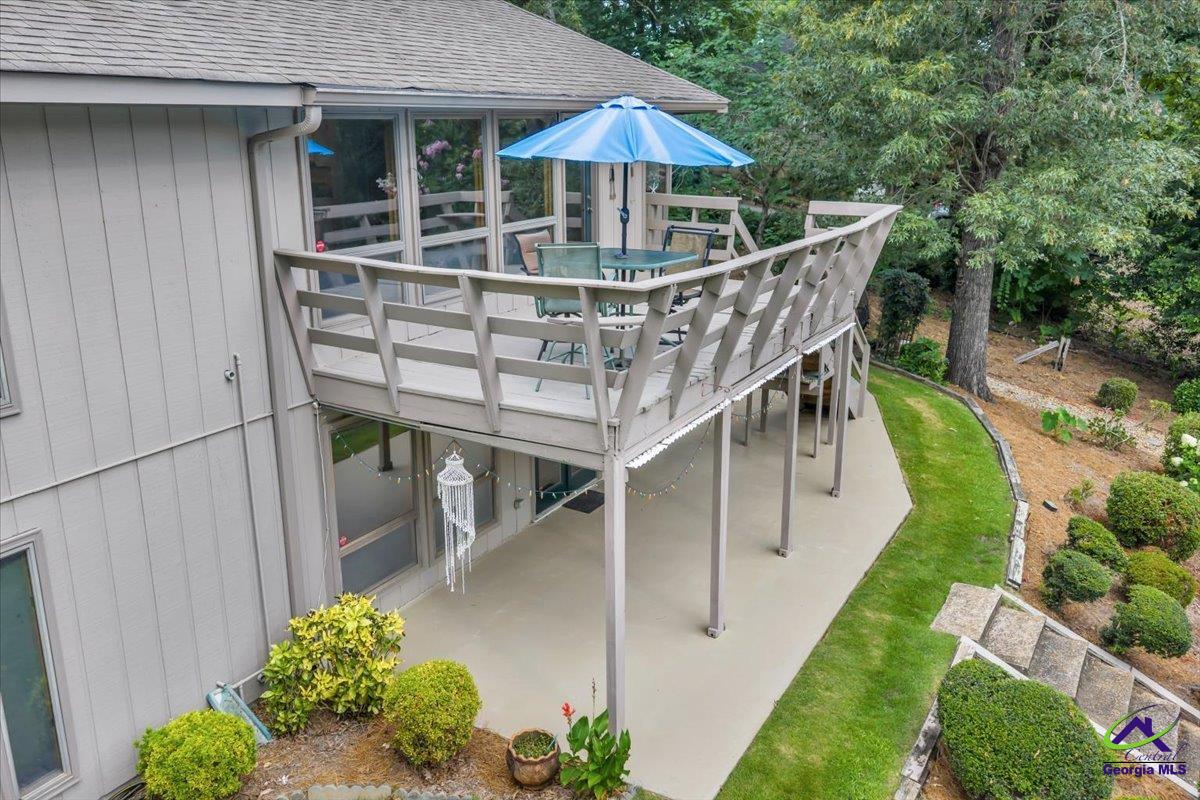 200 Oak Forest Lane