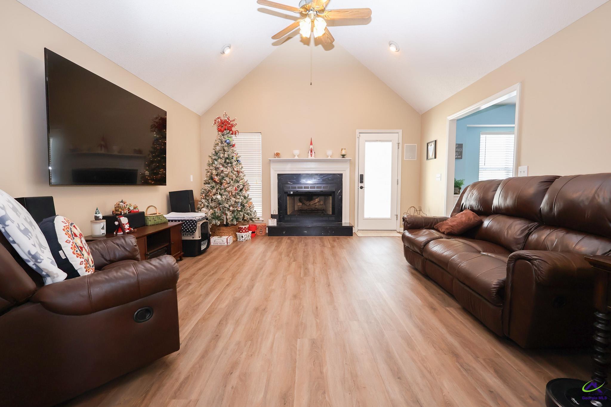 215 Stonefield Circle