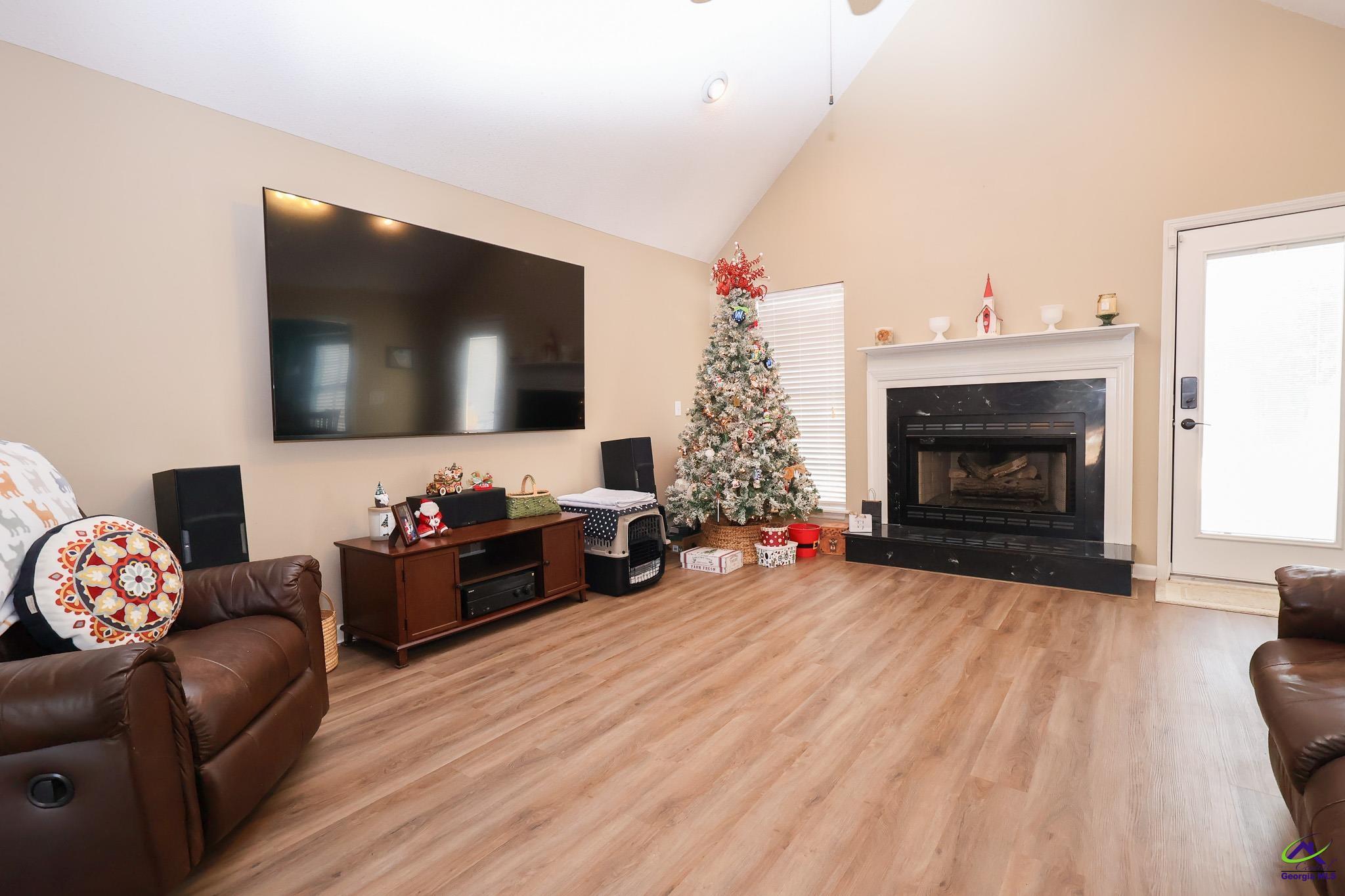 215 Stonefield Circle