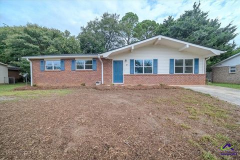 127 Sonja Warner Robins GA 31088