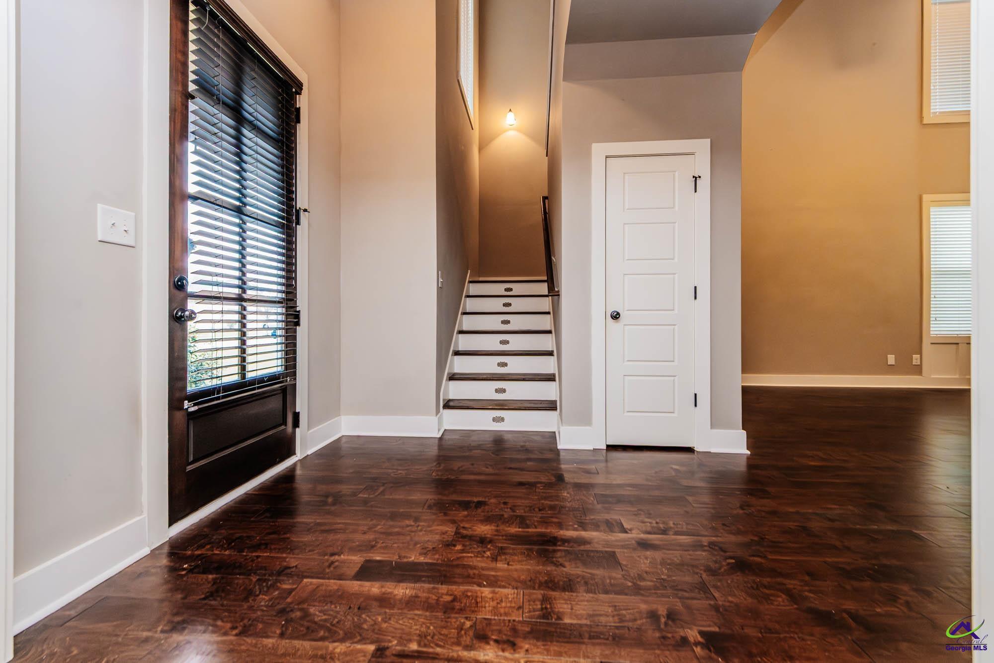 112 Agriculture Lane