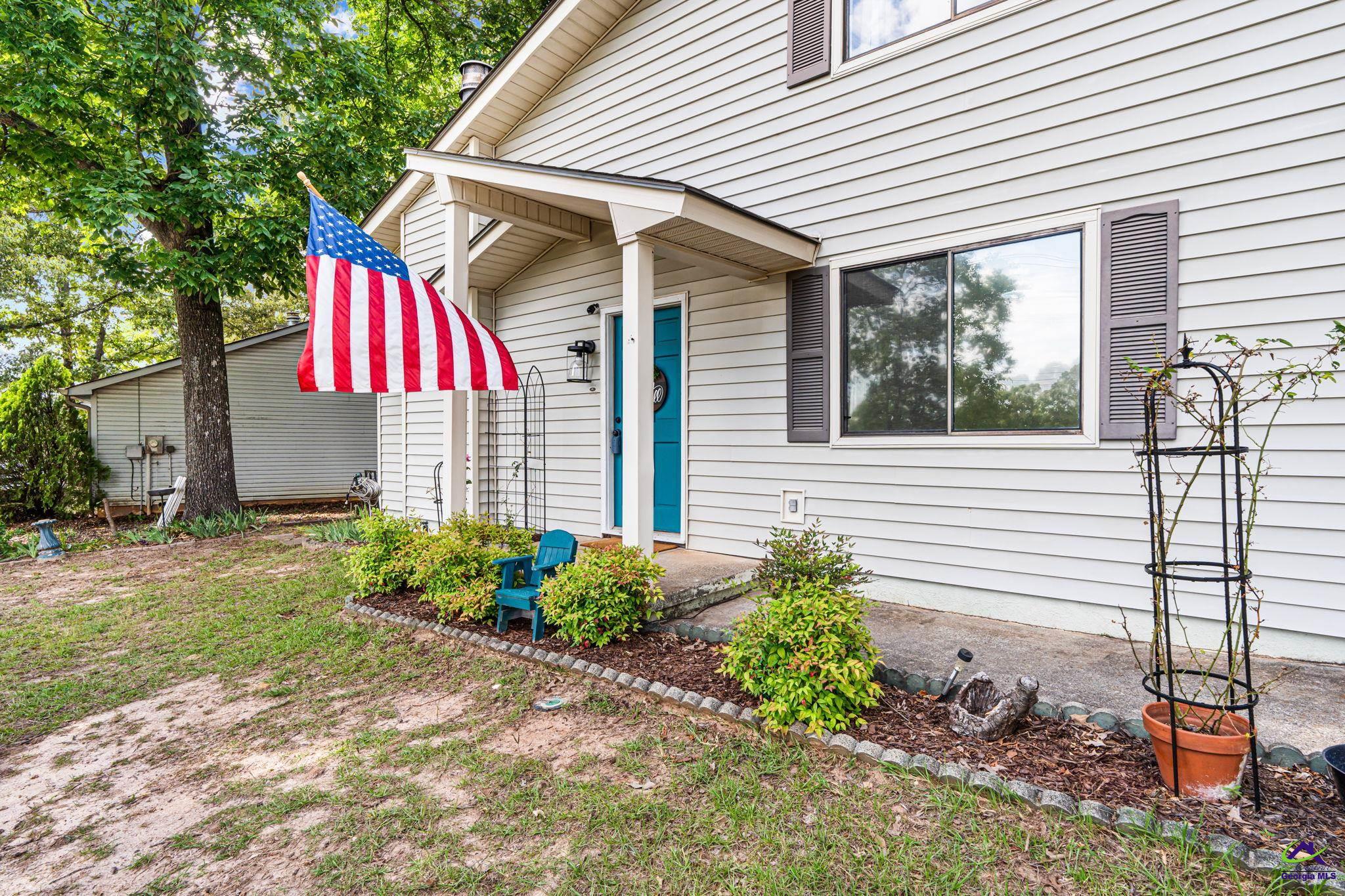 504 Angus Boulevard