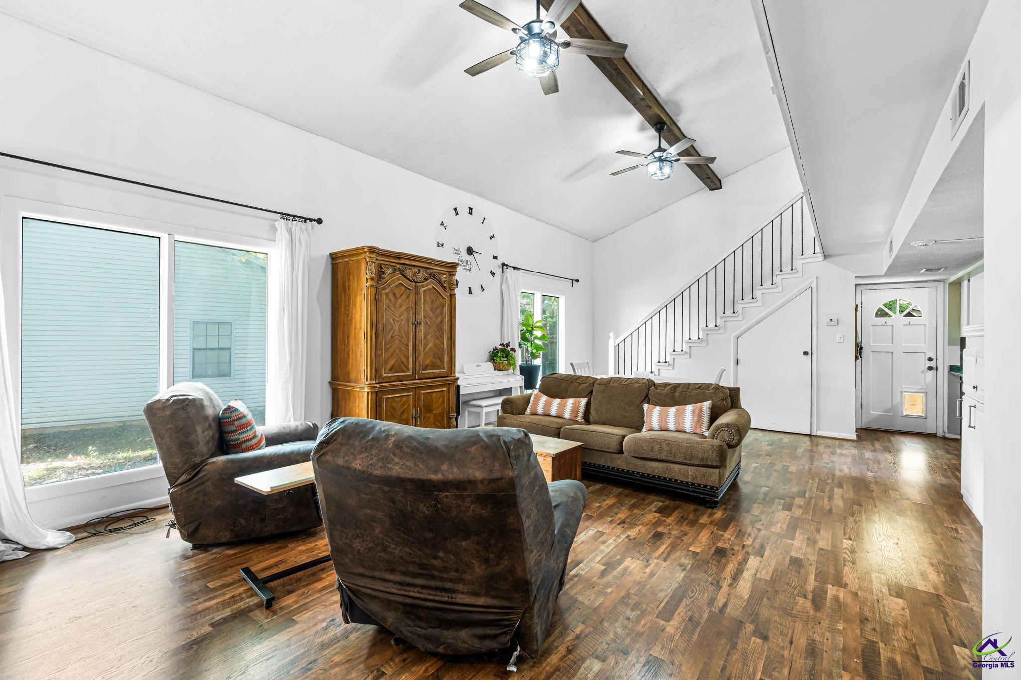 504 Angus Boulevard