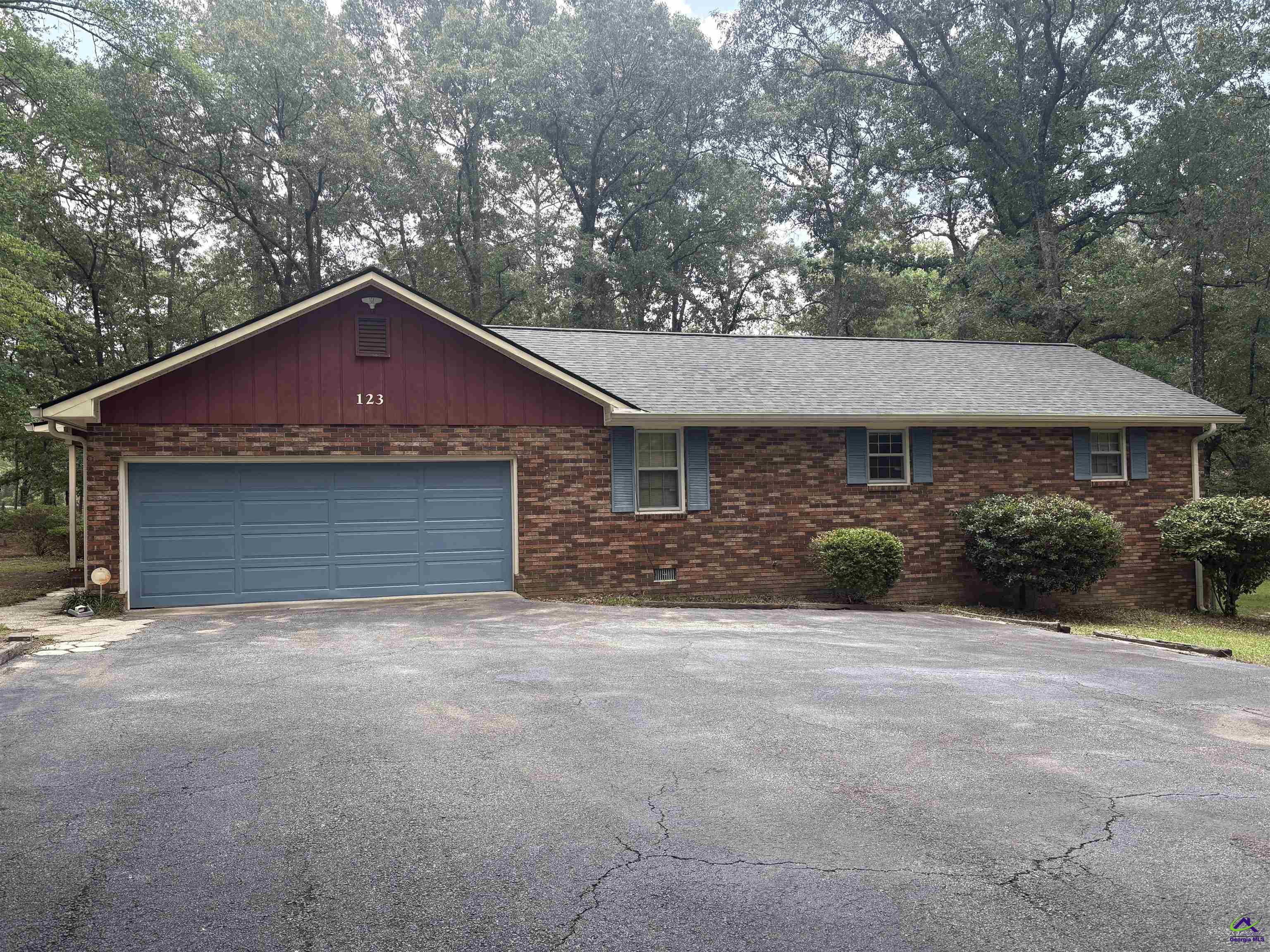 123 Old Hickory Road