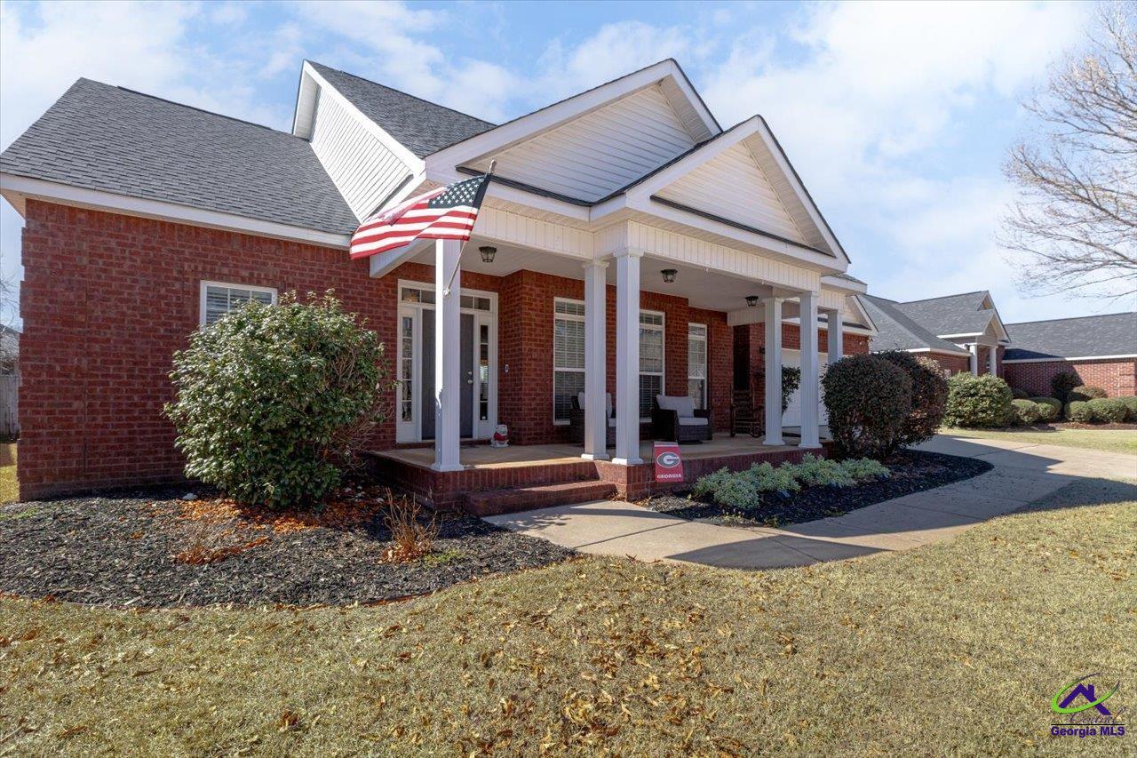 300 Hunts Landing Drive