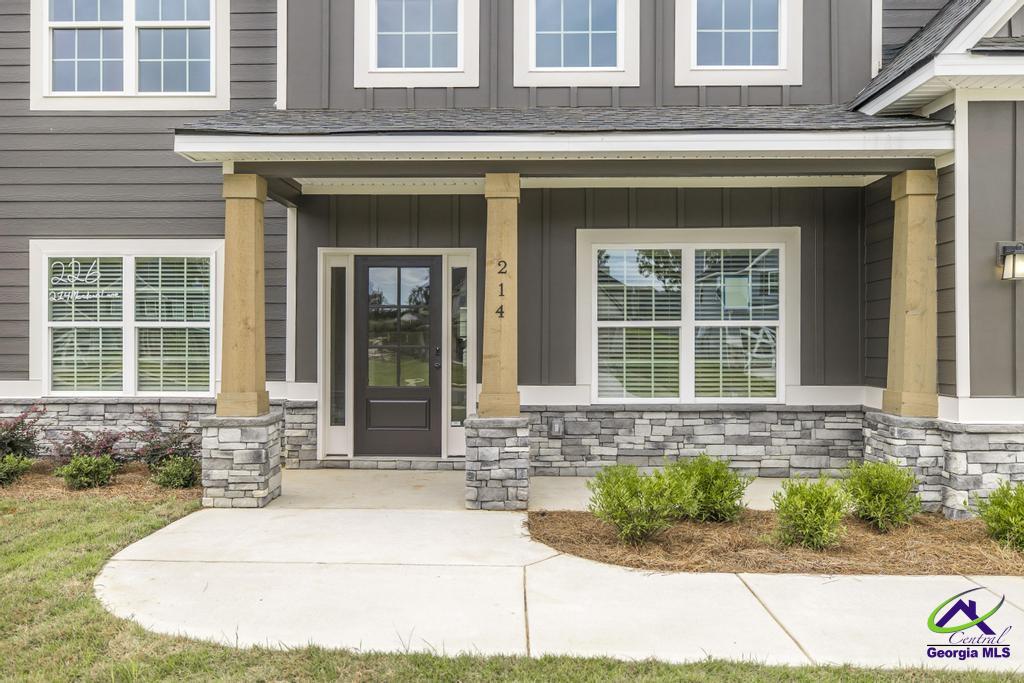 214 Meadows Lane