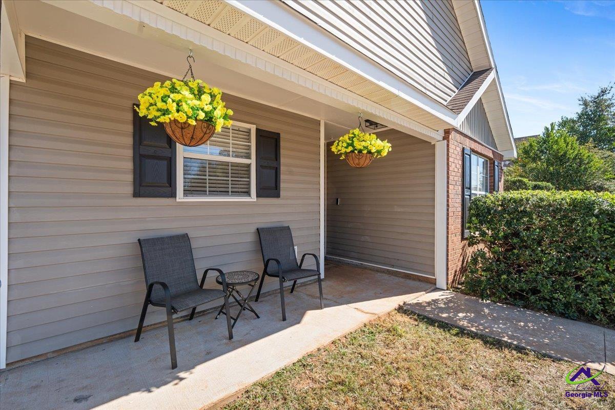 302 Strawbridge Lane