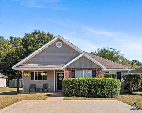 302 Strawbridge Lane Bonaire GA 31005