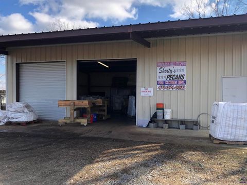 1930 Cochran Highway Eastman GA 31023