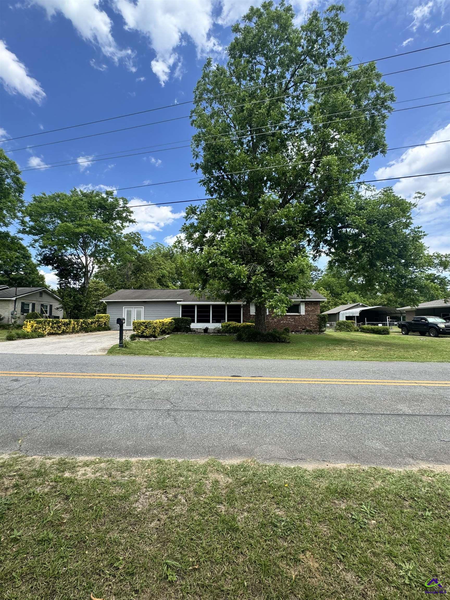203 Pinecrest Drive