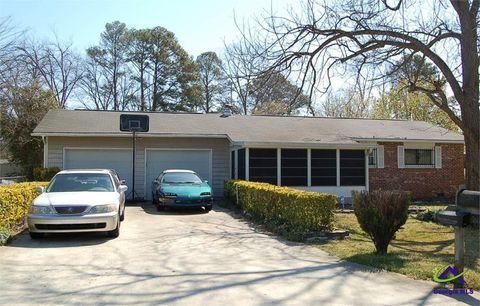 203 Pinecrest Drive Warner Robins GA 31093