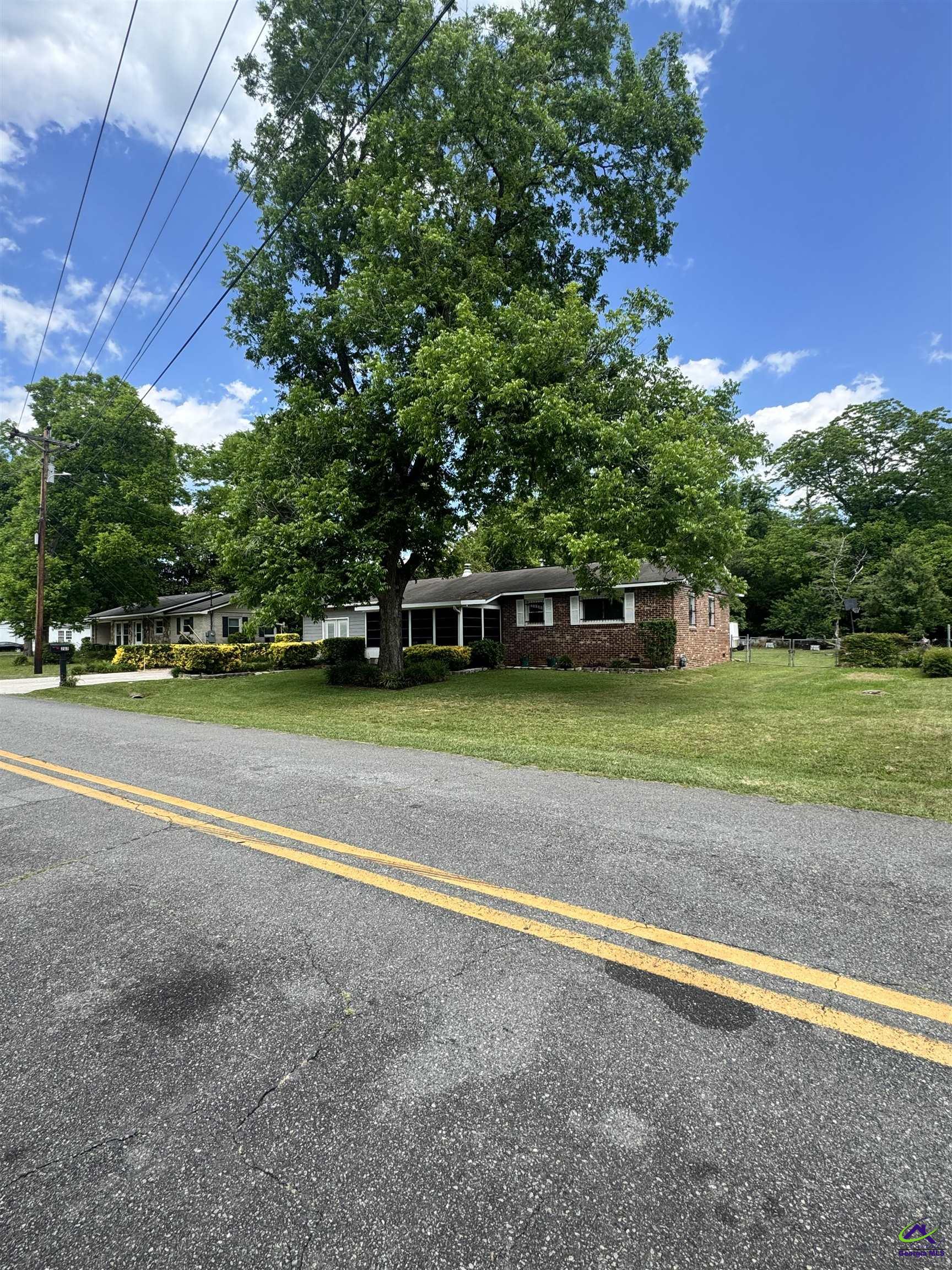 203 Pinecrest Drive