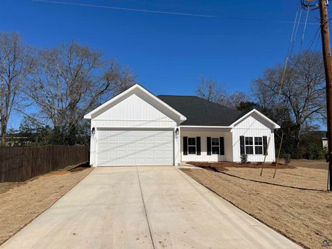 113 Taylor Drive Cochran GA 31014