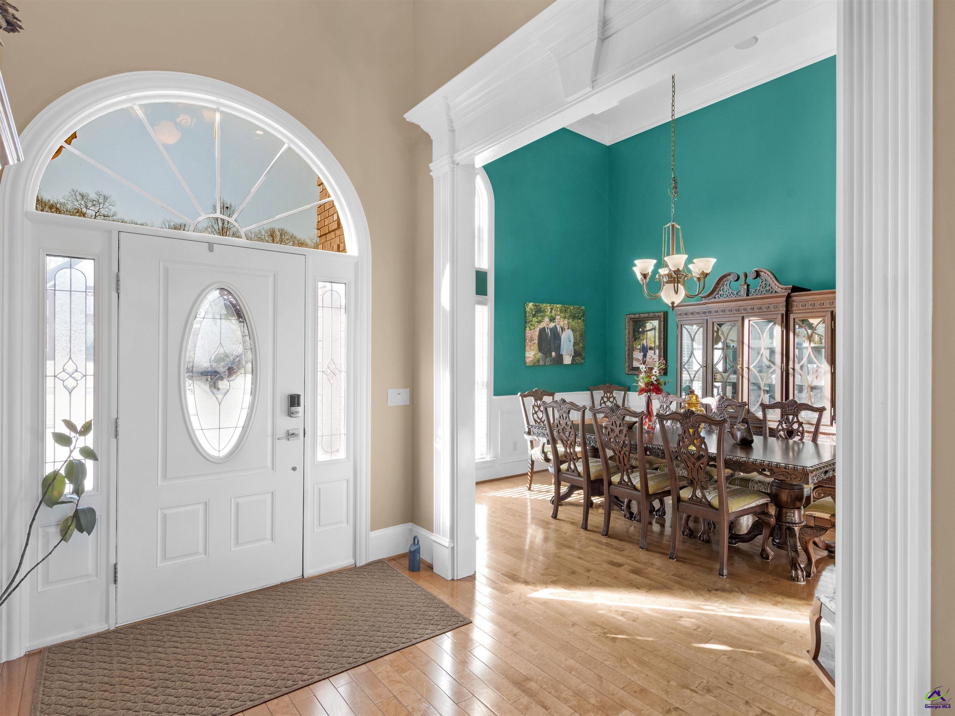 100 S Cambridge Drive