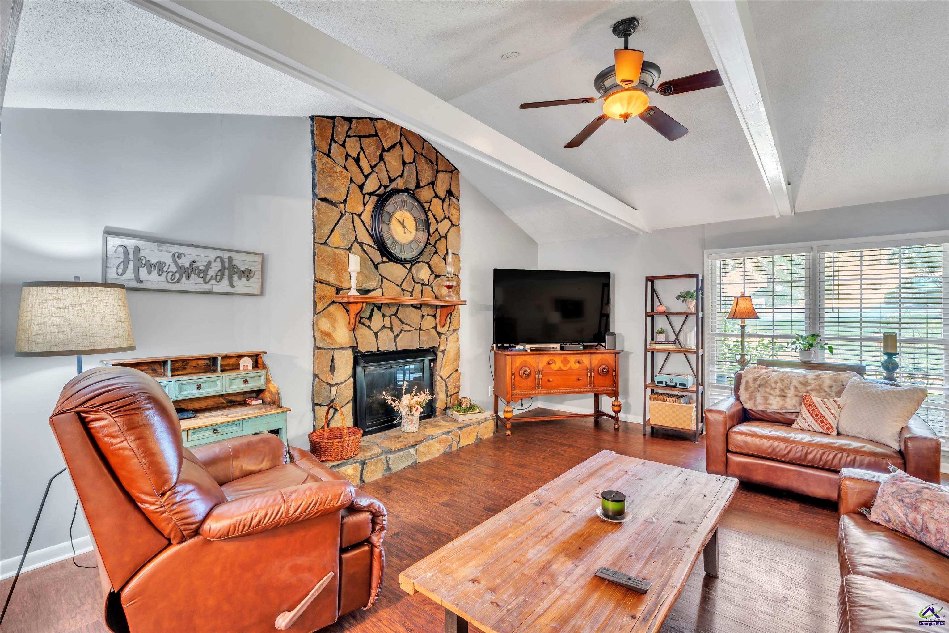 104 Cedar Glen Court