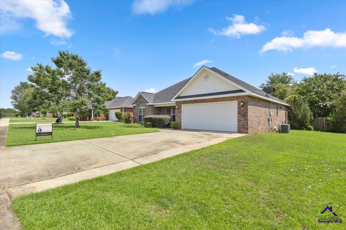 305 Sugarloaf Parkway