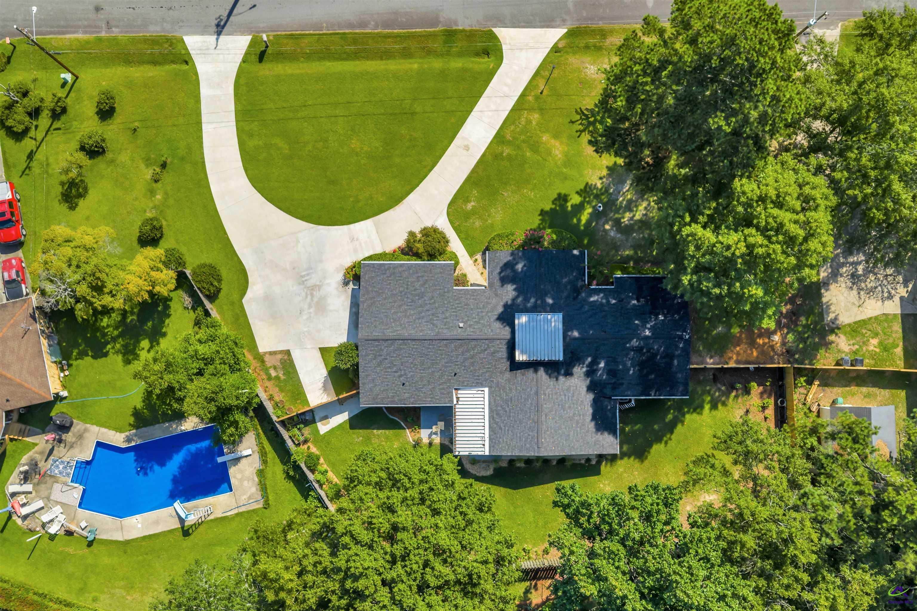 1015 Country Club Road
