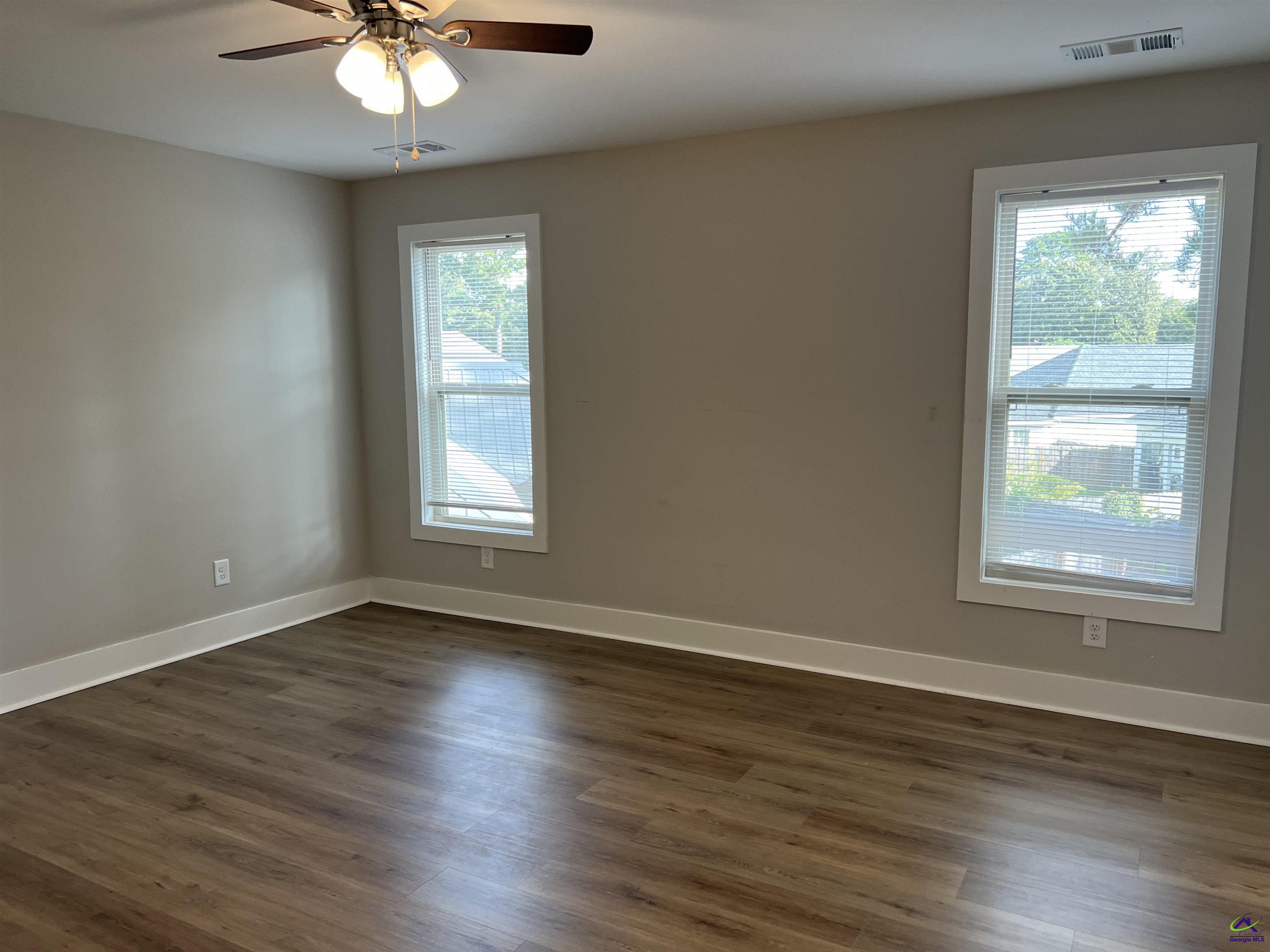 122 Rolling Woods Circle