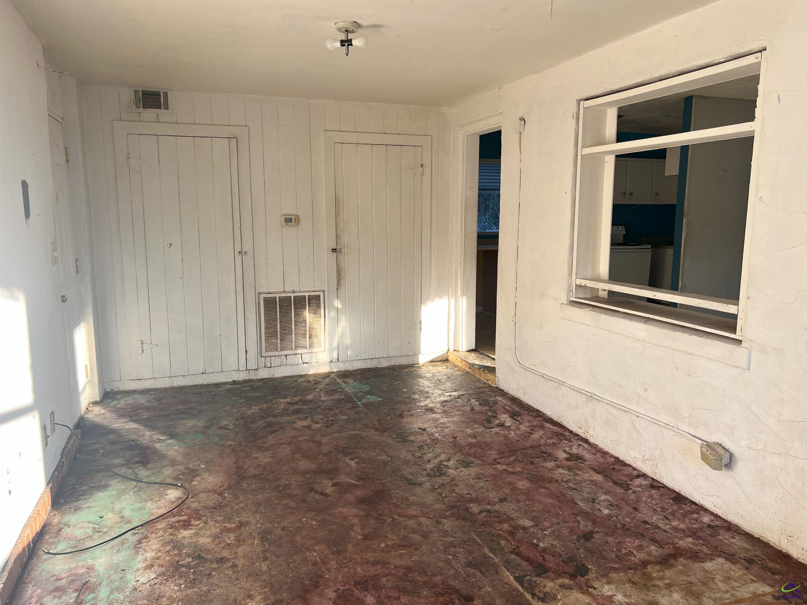 102 Magnolia Avenue