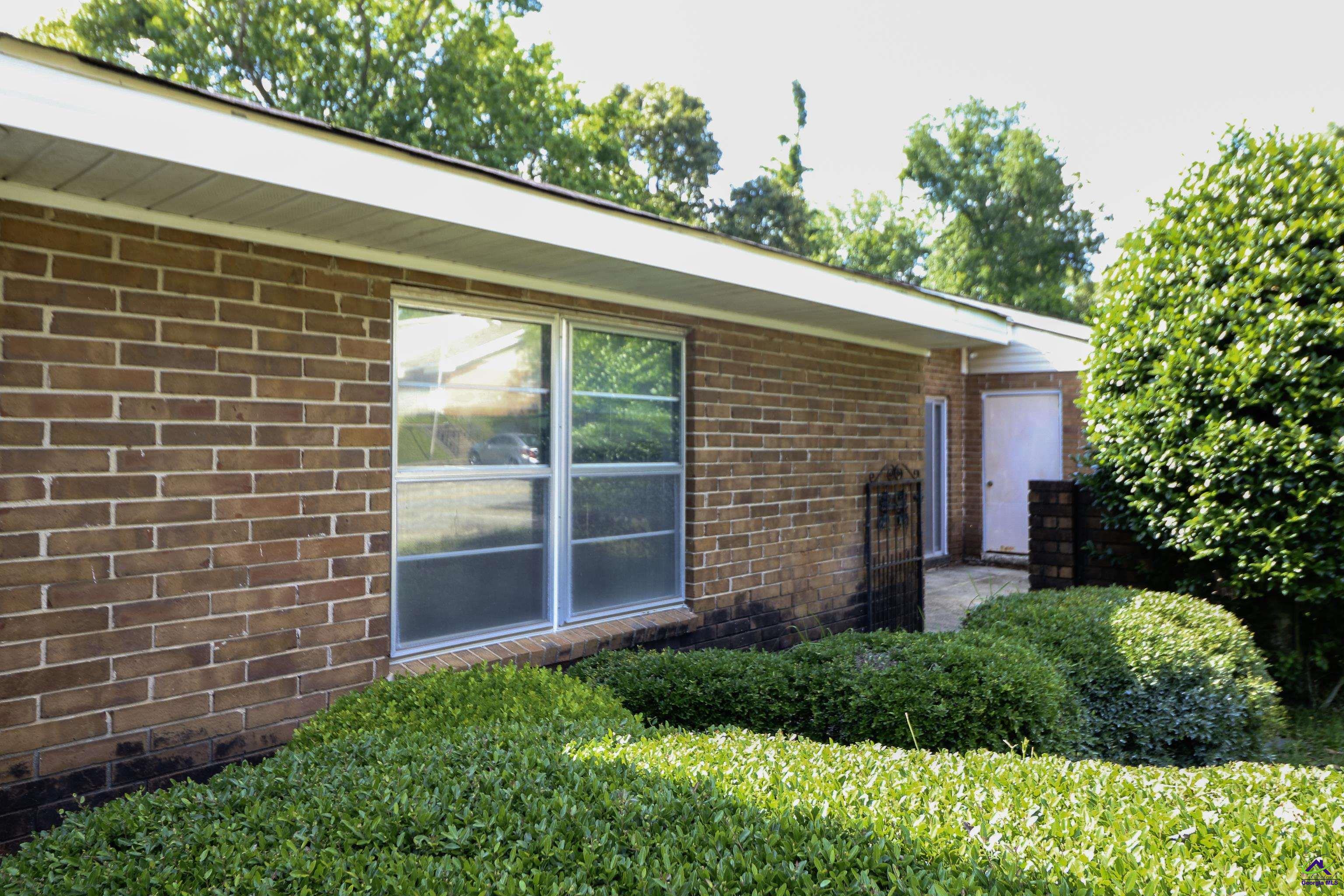 110C Westcliff Center