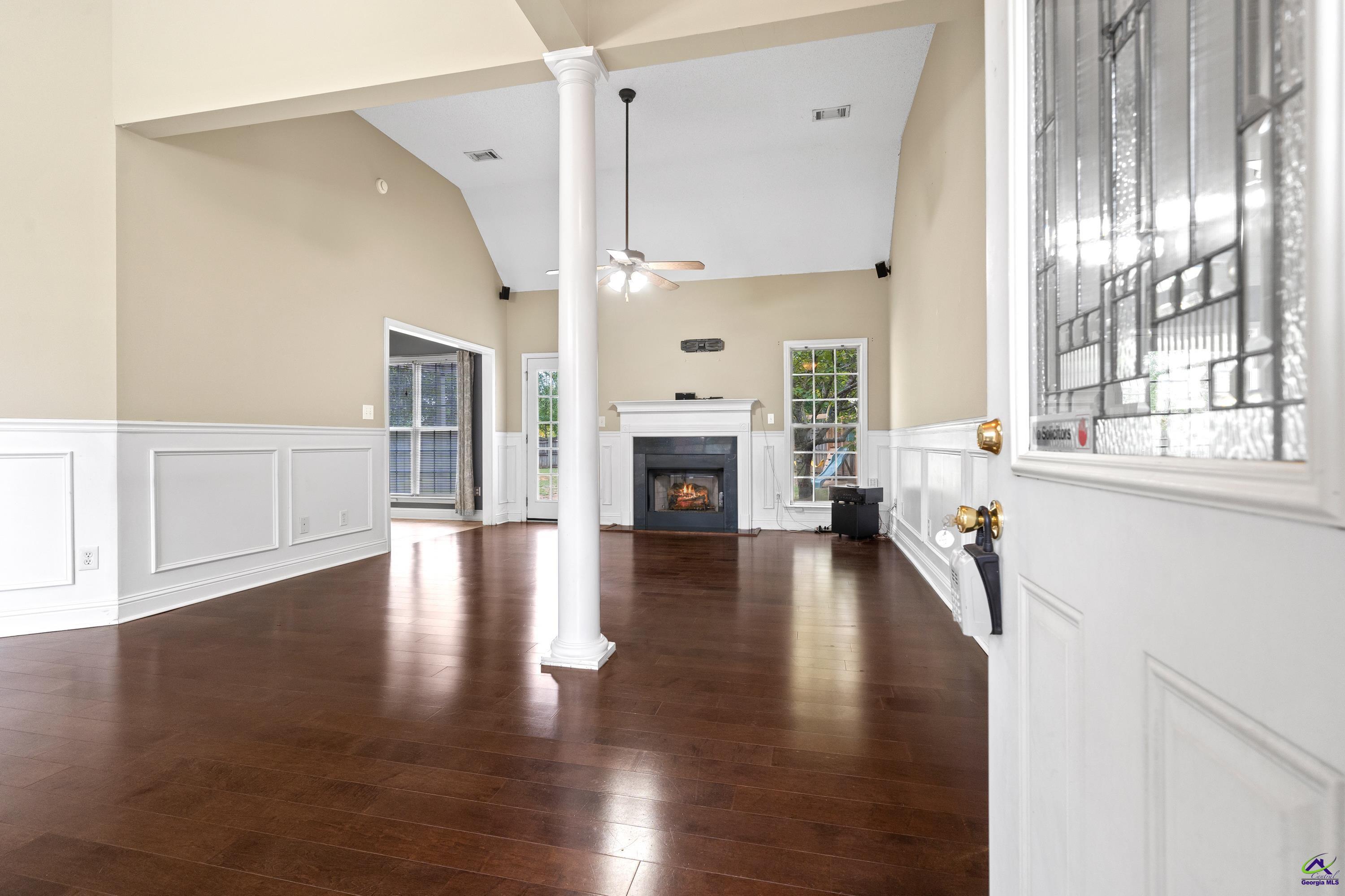 1116 Alma Drive