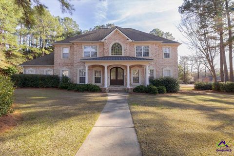 200 River Oak Court Kathleen GA 31047