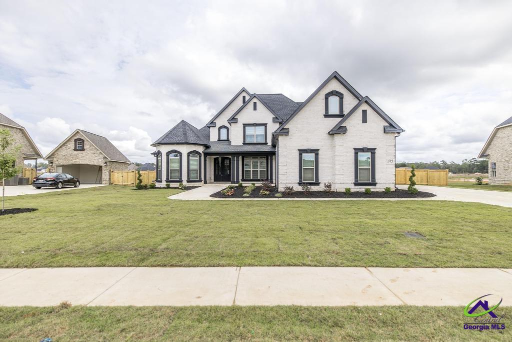 315 Willowbrook Lane
