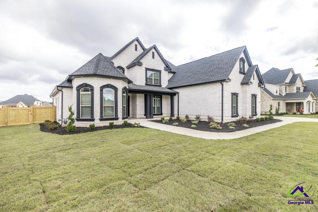 315 Willowbrook Lane