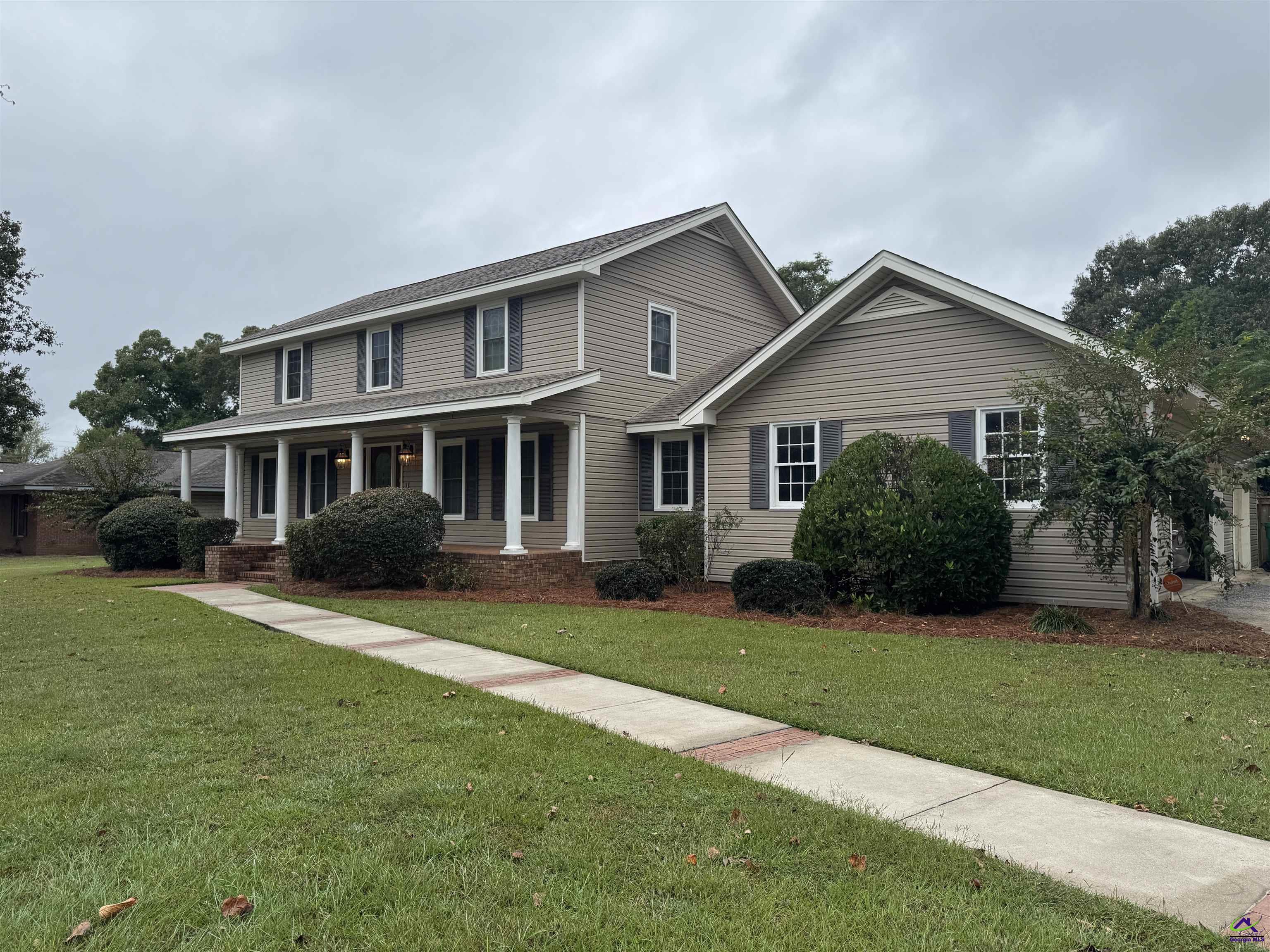 105 South Oaks Lane