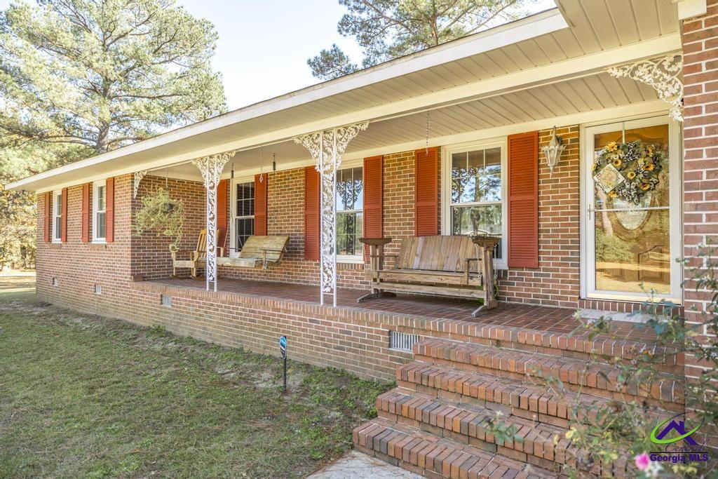 2574 Lower Hartley Bridge