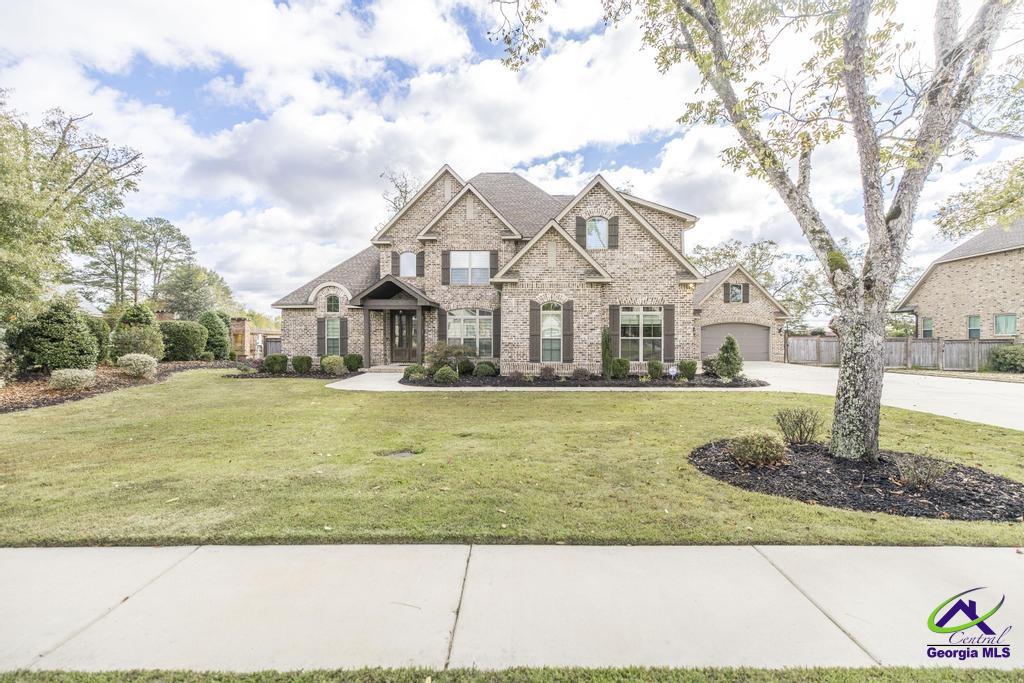 300 Southern Woods Trail