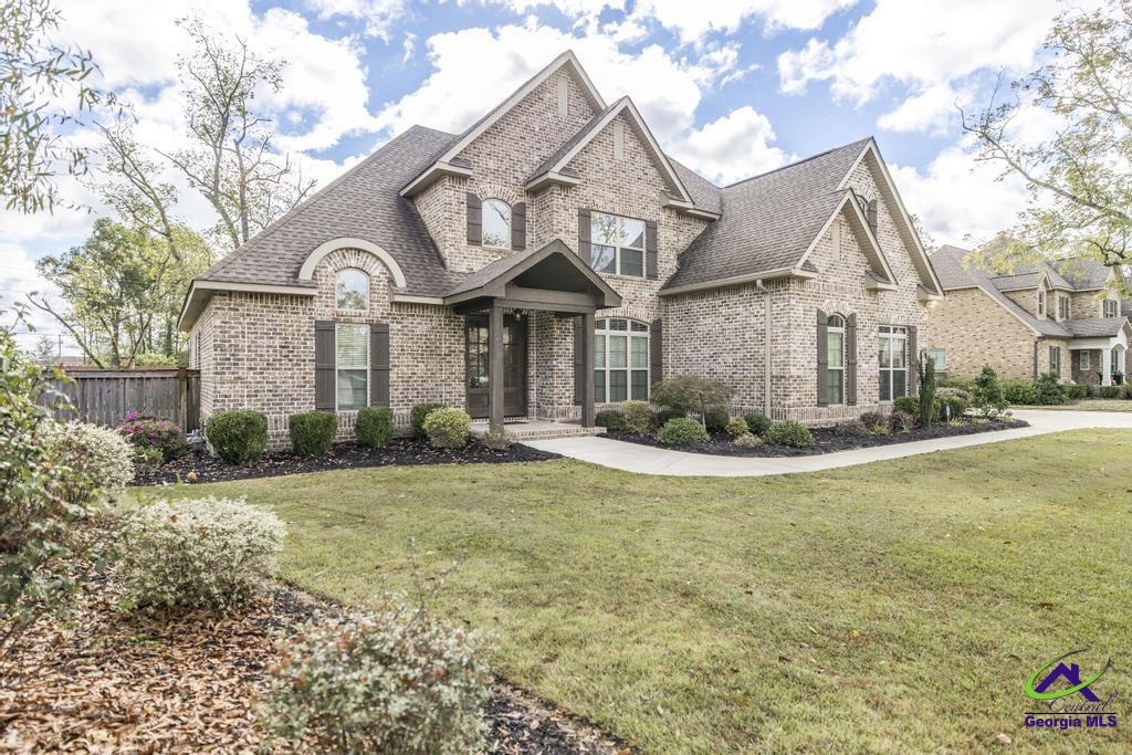 300 Southern Woods Trail