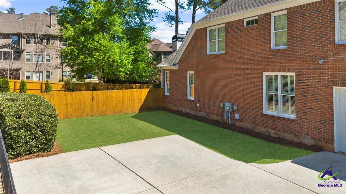 6252 Fernstone Trail