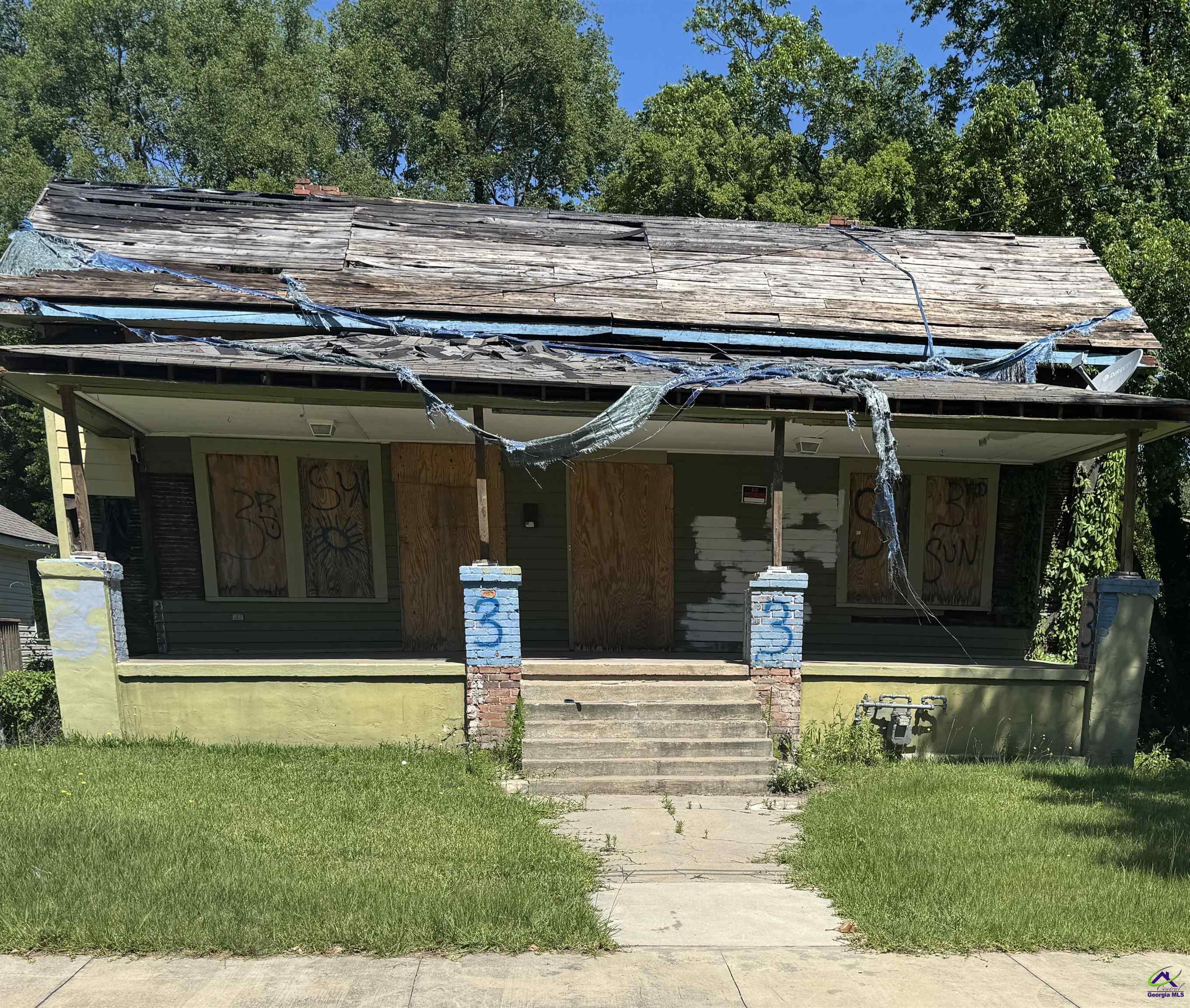 1425 3rd Street