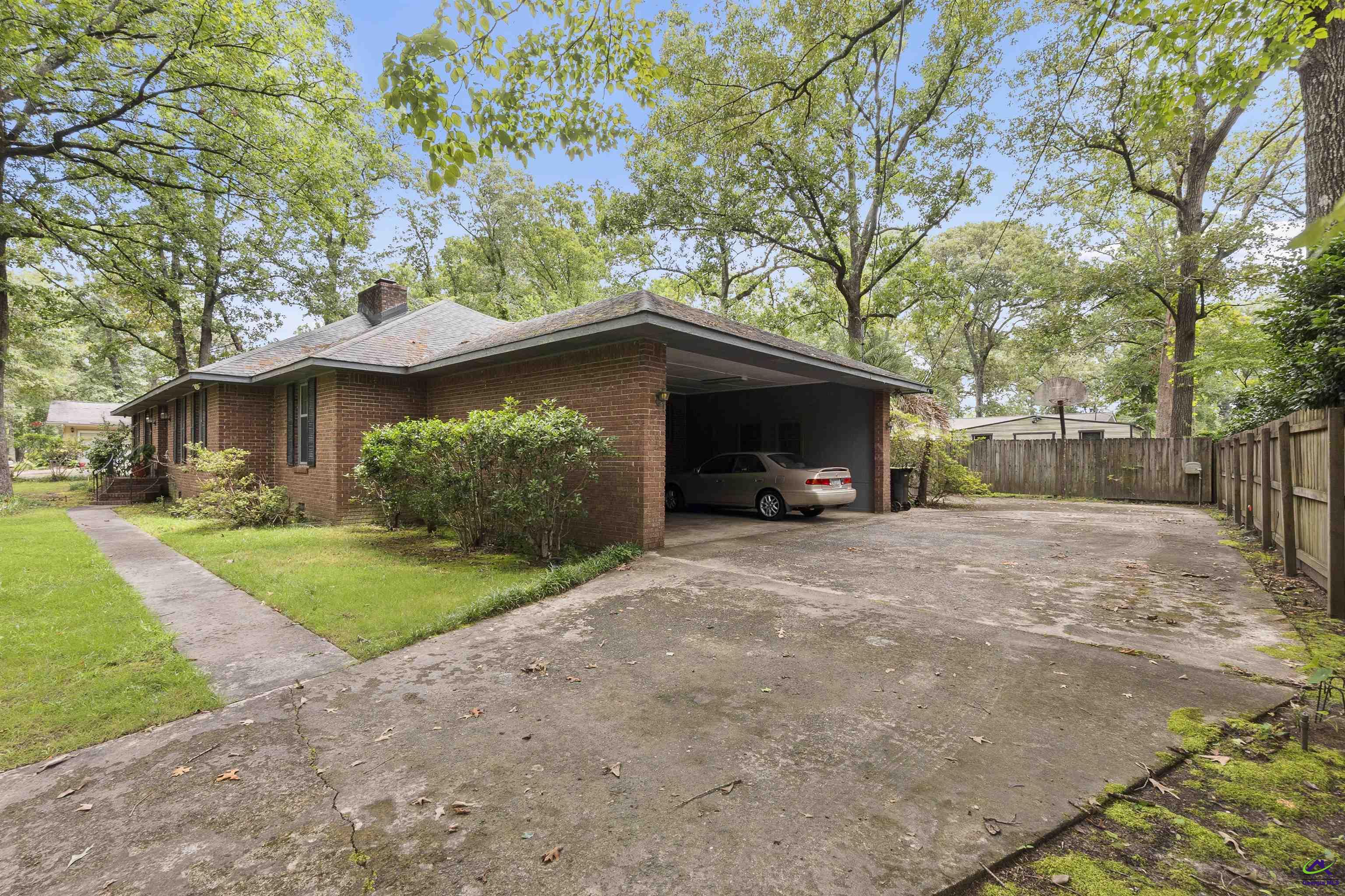 112 Tanglewood Drive