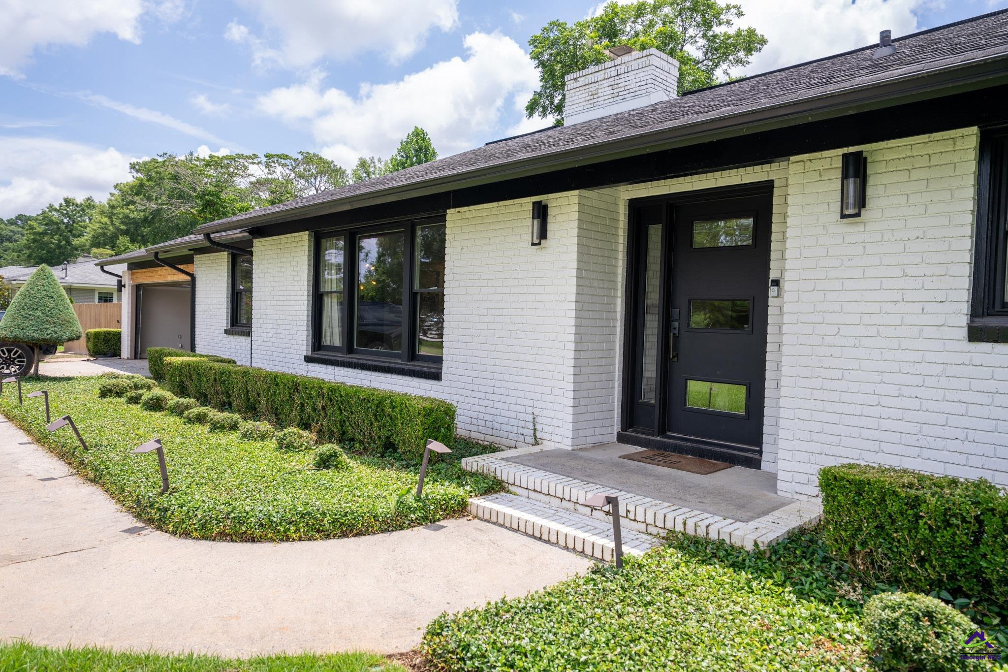 1202 Fairway Drive