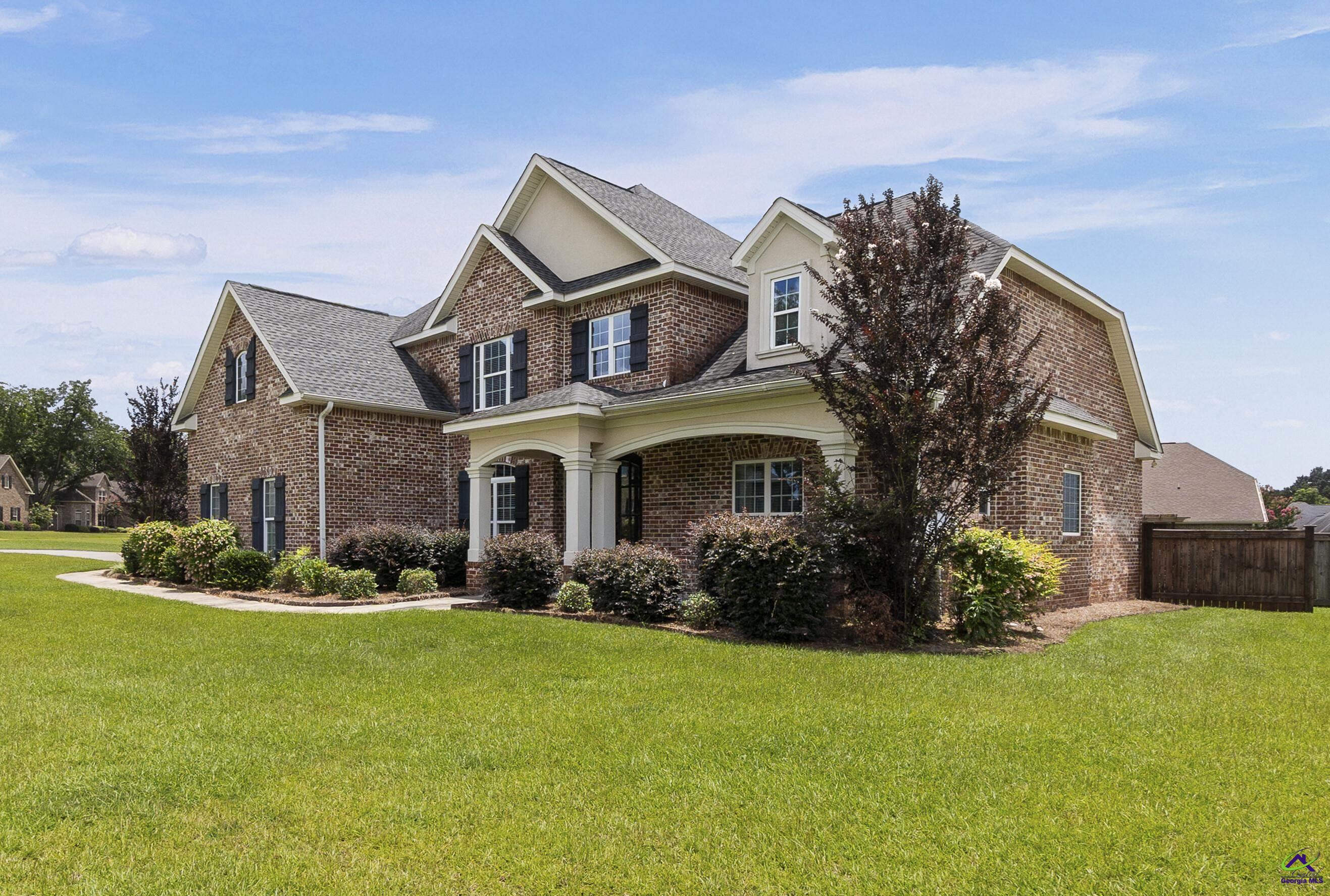 1006 N Carmenville Drive