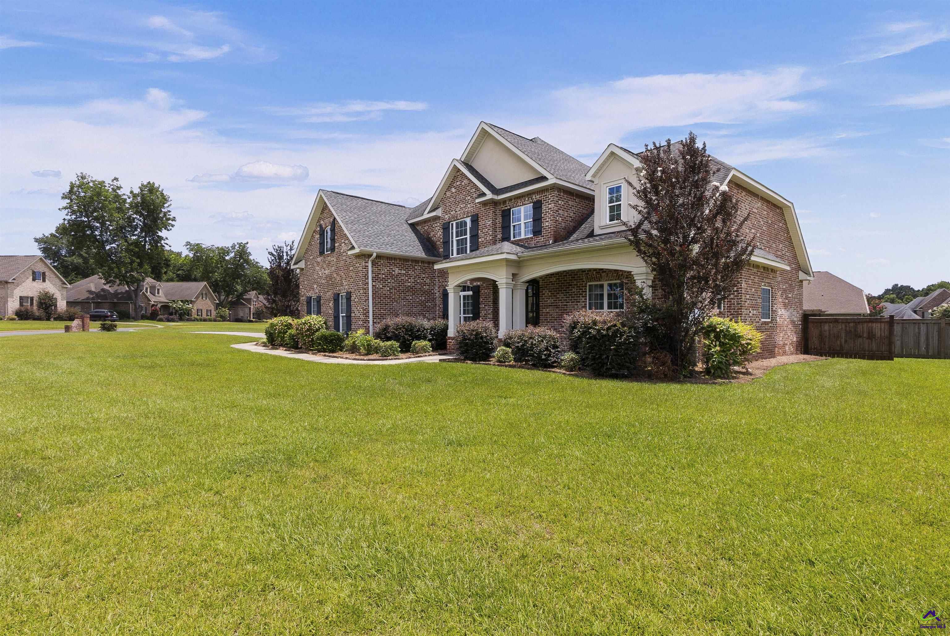 1006 N Carmenville Drive
