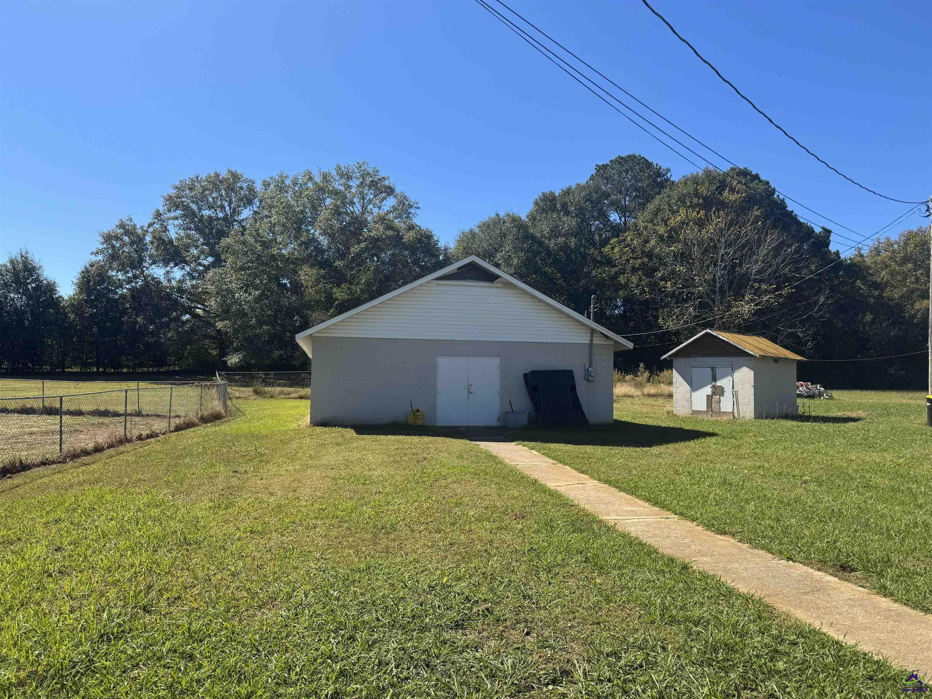 860 Indian Springs Drive