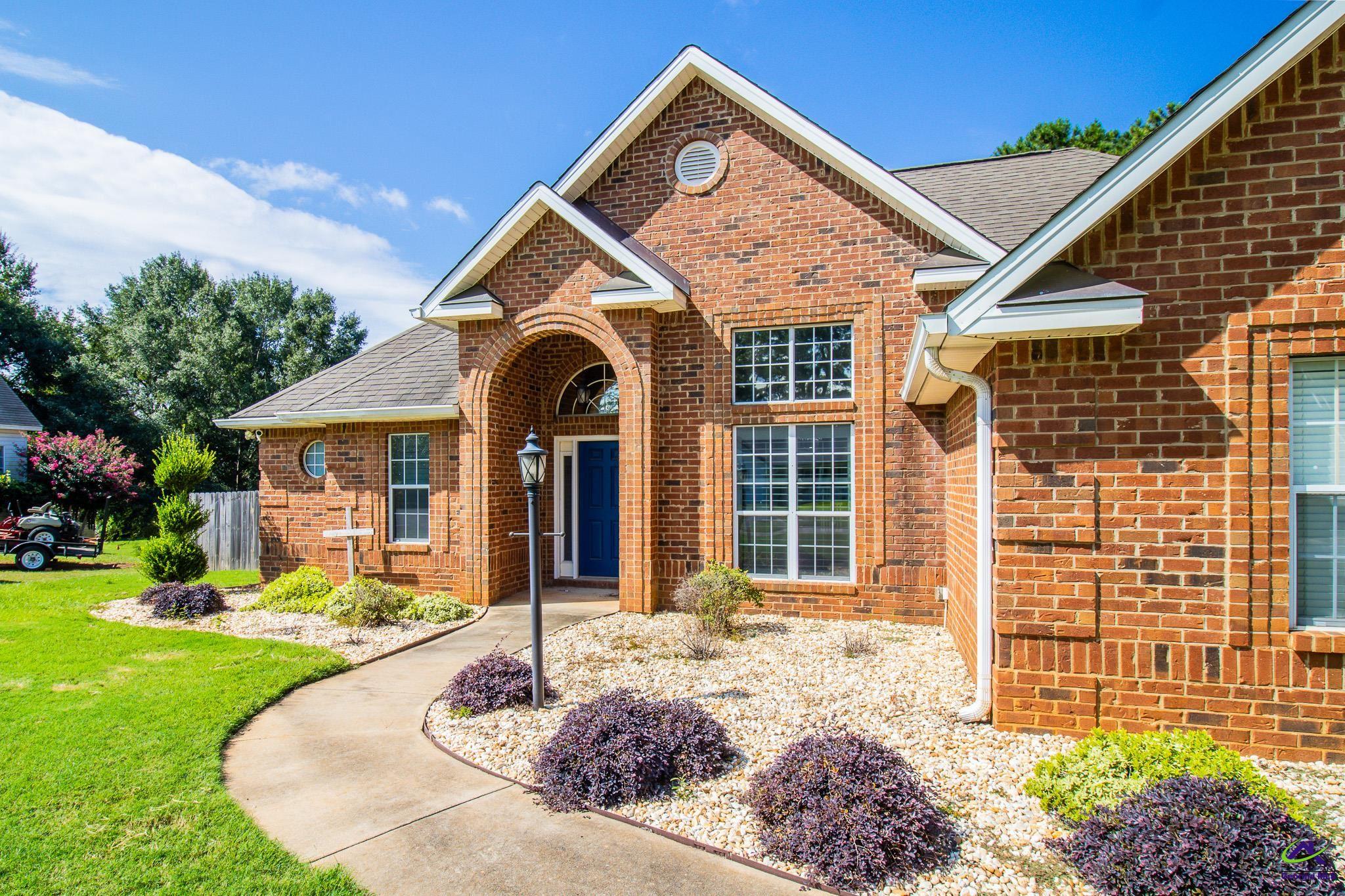 125 Gleneagle Drive