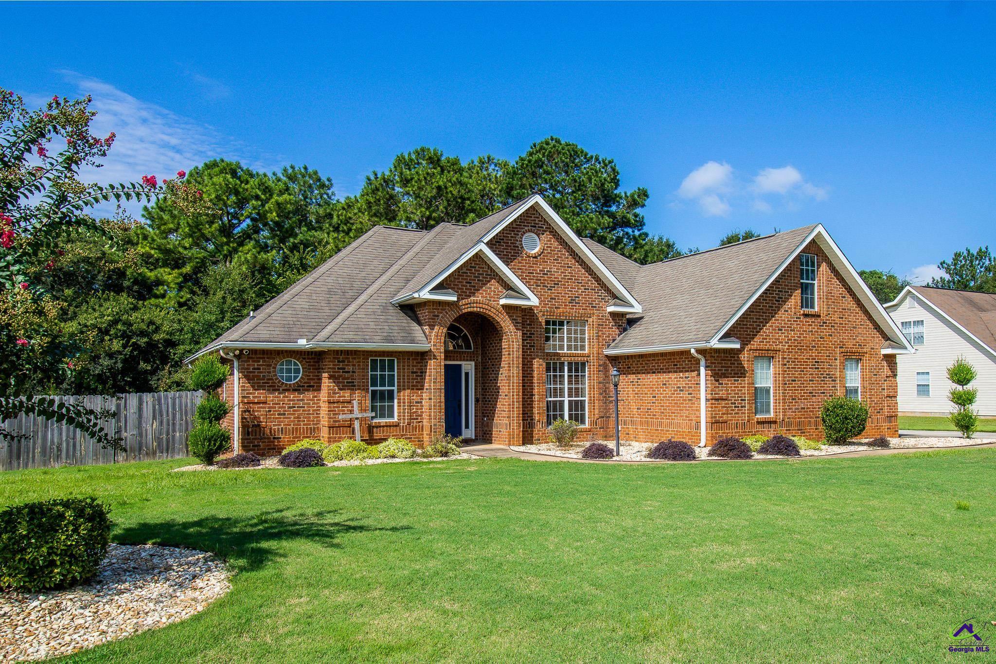 125 Gleneagle Drive